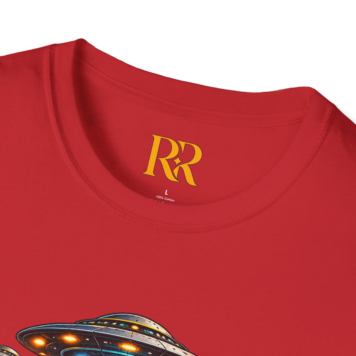 Alien Campfire UFO T-Shirt – Retro Space Adventure Graphic Tee