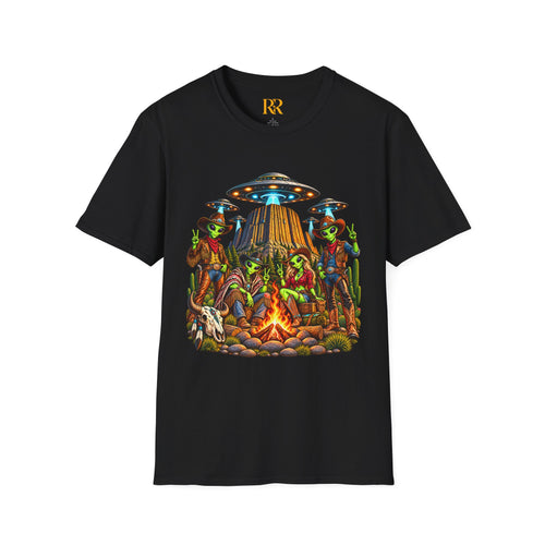 Alien Campfire UFO T-Shirt – Retro Space Adventure Graphic Tee