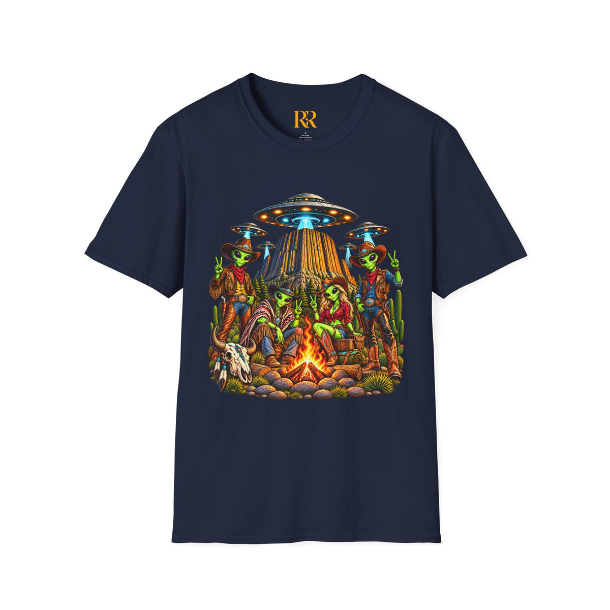 Alien Campfire UFO T-Shirt – Retro Space Adventure Graphic Tee